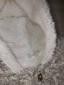 Very warm Hooded Sweater