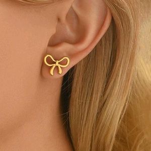 Pintresty Gold Bow Stud Earrings