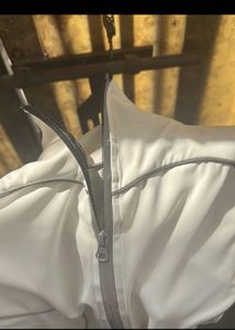 White gym  Zip-Up Jacket