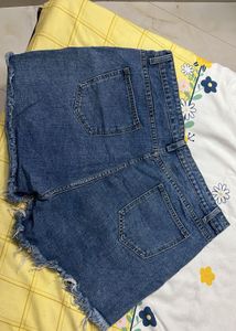 High-WaistRipped Denim Shorts