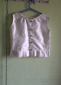 Elegant White Sleeveless Blouse