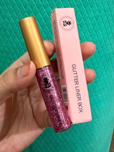 pink fuschia Glitter Eyeliner