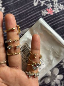 Set of Chic Gold Stackable Rings (8)