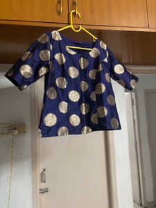 🆕 Blue & Gold Print Top