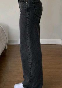 Dark Wash Relaxed Fit Jeans