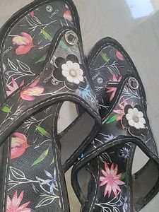 Floral Print Flip-Flops