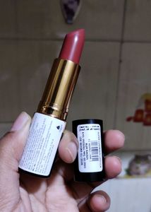 Kiro Beauty Velvet Matte Lipstick - Hazelnut Crush