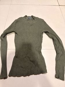 Ribbed Long Sleeve Mock Neck Top