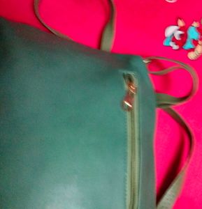 Sling Bag Price Drop 💧💧💧