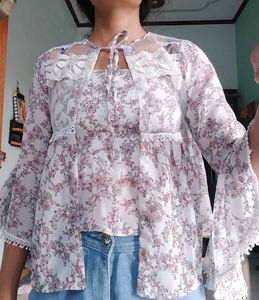 Korean Floral 2-Piece Lace Top | Bell Sleeves - S