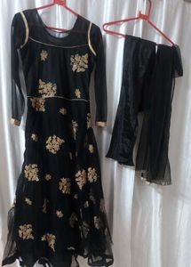 Elegant Black &amp; Gold Embroidered Gown