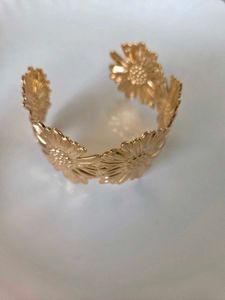 Trendy adjustable bracelete