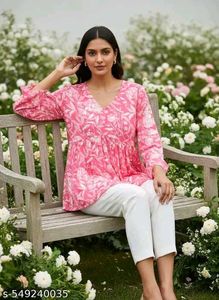 Stylish Pink Printed Kurti_M