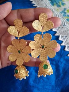 Elegant Gold Floral Jhumka Earrings