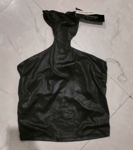 Chic Black Halter Neck Crop Top