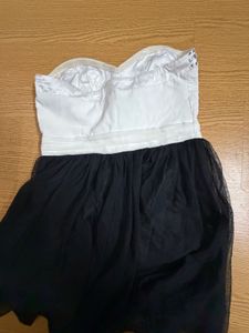 Chic Black &amp; White Strapless Party Dress