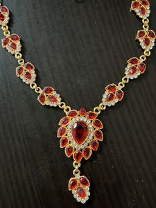 Women Red Stone Gold Neckalce
