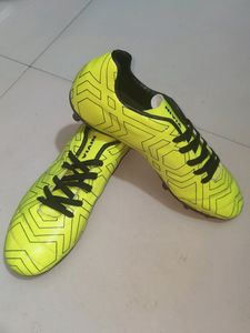 Nivia Mens Football Shoes. Unused. No Coins.