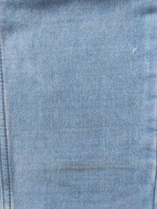 Light Wash blue torn Jeans