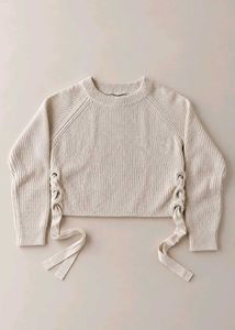 CREAM LACE-UP SIDE CROPPED KNIT SWEATER