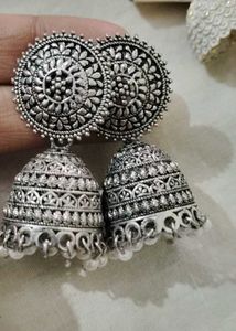 Fashionable Jewelry Set - Earrings, Bangles &amp; Ring