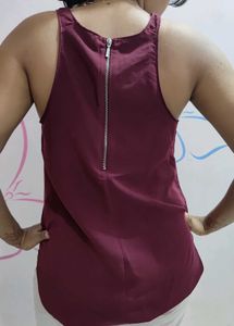 Chic Burgundy Sleeveless Top