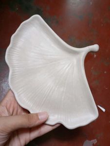 this is our new launch leaf tray..