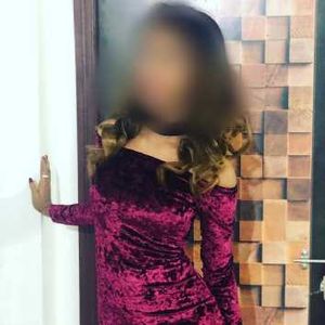 Magenta velvet bodycon dress