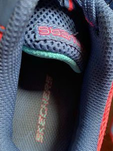 Sketchers Brand Shoes In Very Good Condition