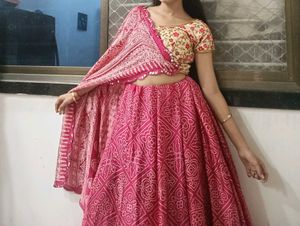 BLOUSE AND SAREE SET♥️