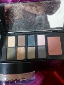 2 Elizebeth Arden Face Palettes