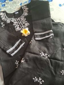 Elegant Black Embroidered Kurta ✨️🦋