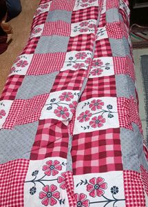 Beautiful Red Grey' AC' Comforter❤️🩶