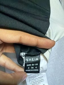 Shein Sporty Color Block Crop Top