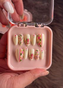 Press-On Nails Navratri white day