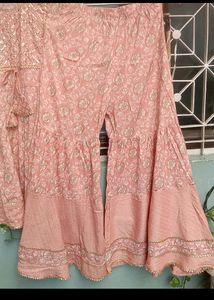 Women Kurta Set &amp; Suit