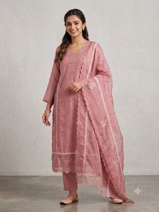 beautiful organza Pakistani suit