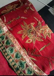 Have not wear one time.New sareeRoyal Red colourGo