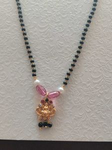 Elegant Gold Mangalsutra Pendant Necklace