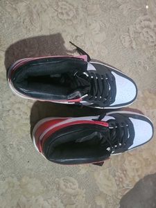 Stylish Wink Sneakers - Black, White, and Red