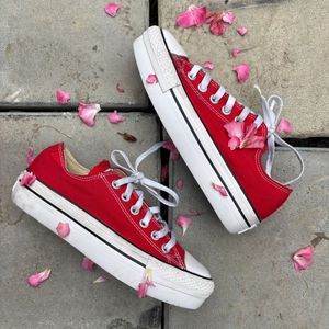 Rare red converse low