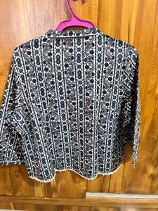 Chic Blue Floral Print Blouse