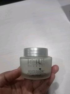 Lotus Herbals Whiteglow