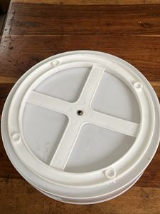 Rotating tray with Glass Jars