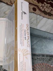 Gold Plus Facial Kit