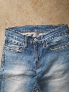Levis Blue Wash Distressed Denim Jeans