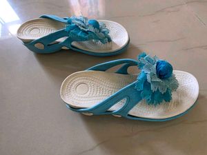 Cute Blue Floral Flip-Flops