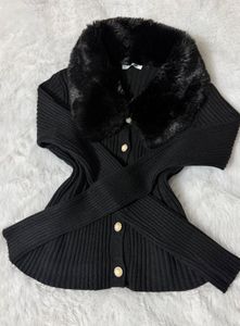 MOB WIFE 💄 BLACK FUR TOP ❤️‍🔥