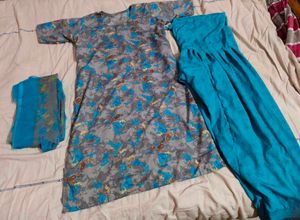 Beautiful Floral Print Kurta with Teal Pants