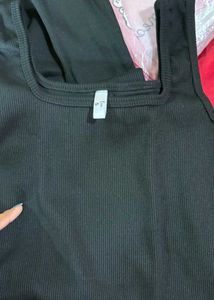 Sleek Black Bodycon Midi Dress